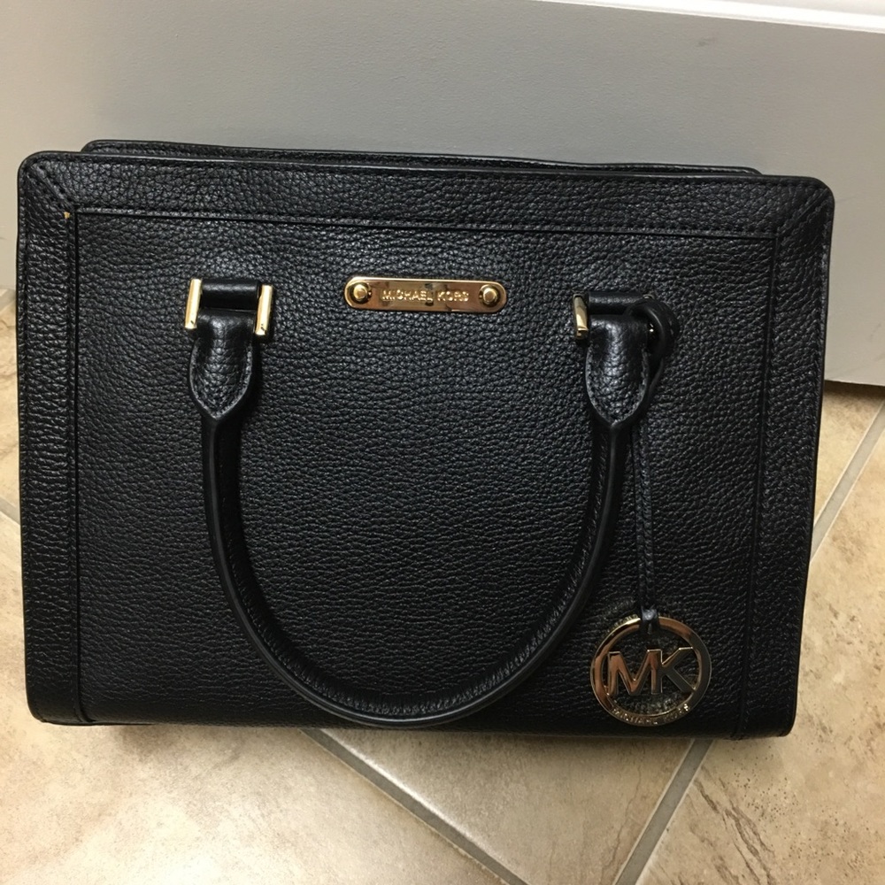 🍎🍎SOLD🍎🍎Michael Kors black bag